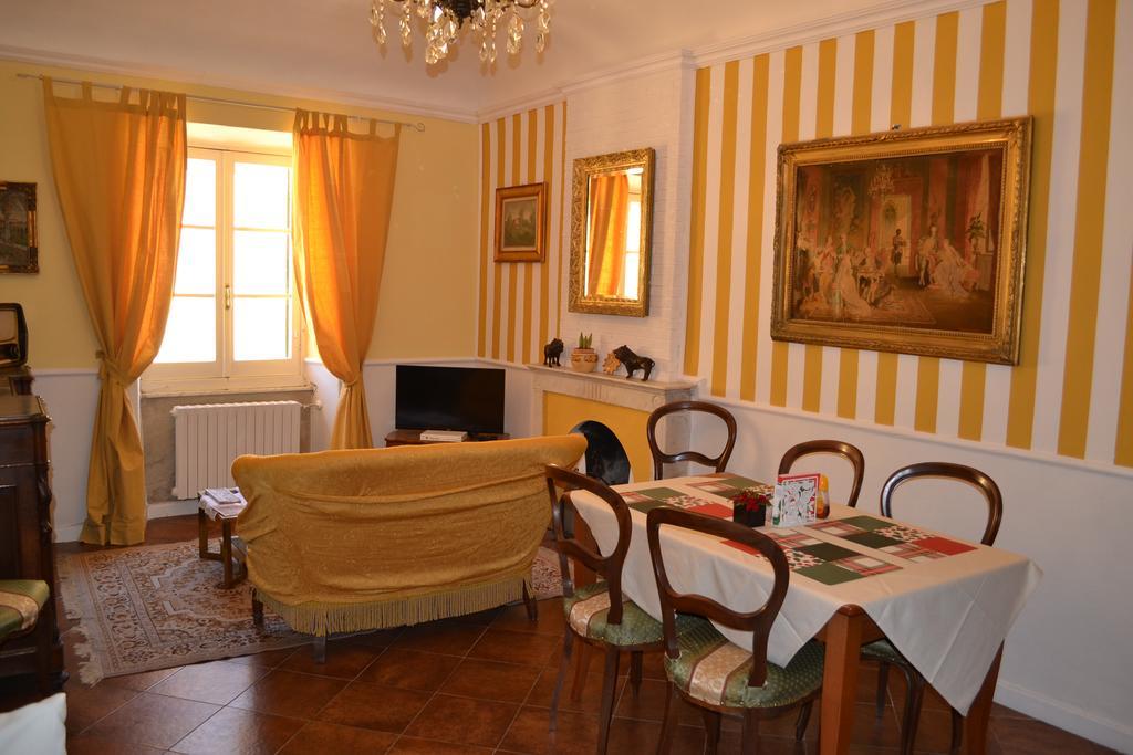 Corte Palazzo Picedi Benettini サルツァーナ エクステリア 写真