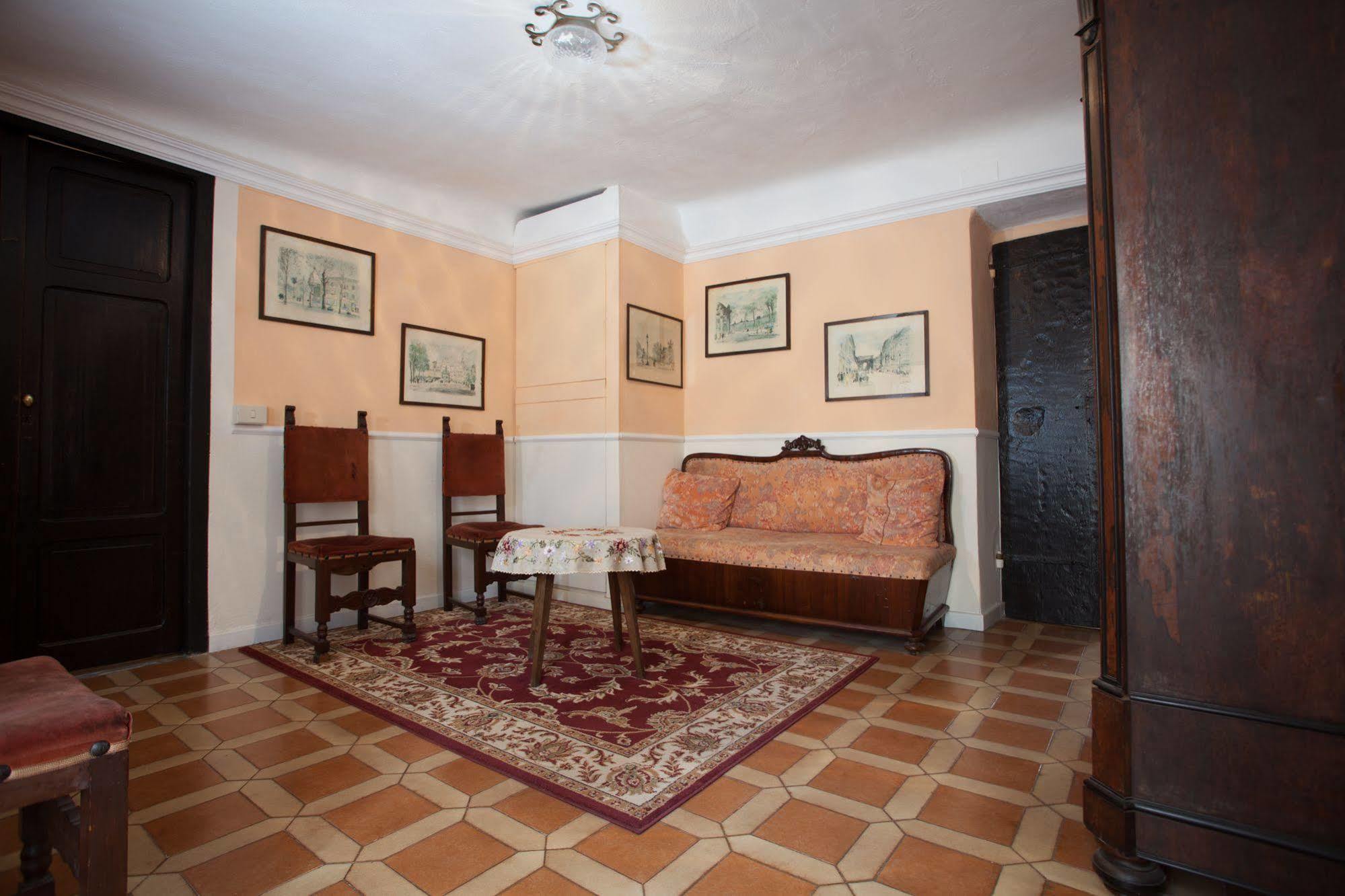 Corte Palazzo Picedi Benettini サルツァーナ エクステリア 写真